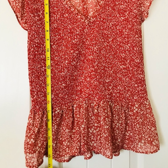 Adorable Summer Smocked Top❤️ - Picture 3 of 3